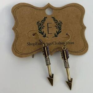 Arrow Earrings NWT 